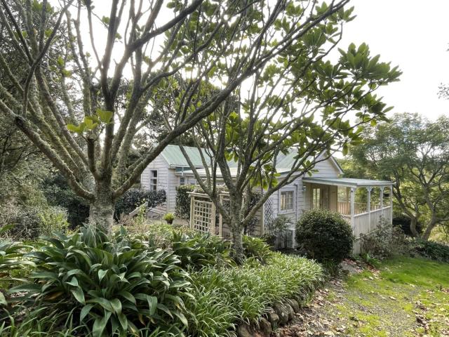 Apartment for rent in Awhitu