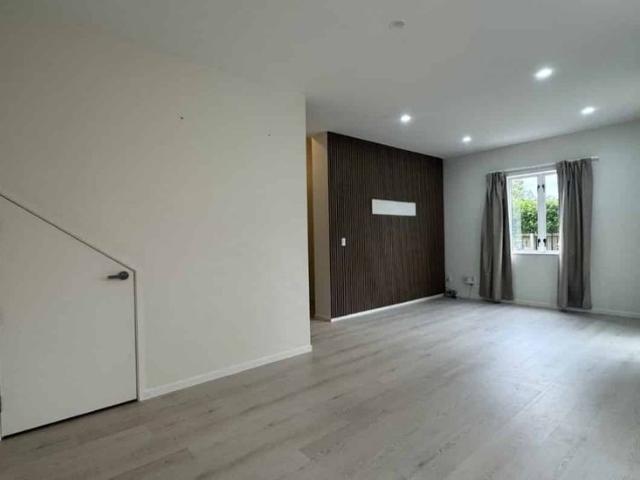 Townhouse for rent in Papakura, Oroua County