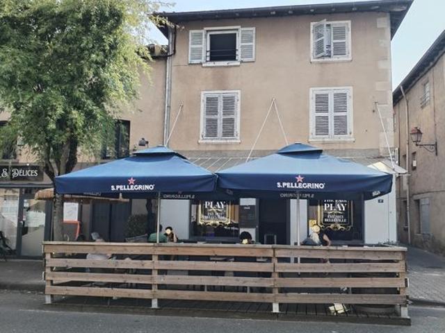 Local Commercial vente à Villefranche-sur-Saône, Rhône