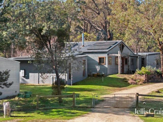 House for sale in Vaughan, Victoria