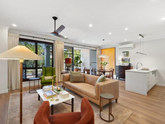 Townhouse for sale in Emerald Lakes, Gold Coast City