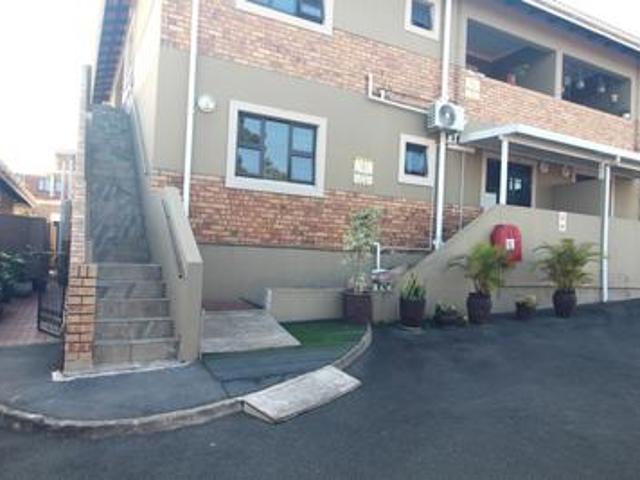 Apartment for sale in Queensburgh, Kwazulu-natal