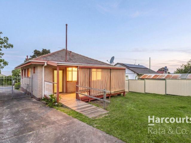 House for sale in Doveton, Melbourne