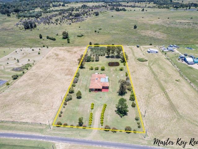 Cottage for sale in Proston, Queensland