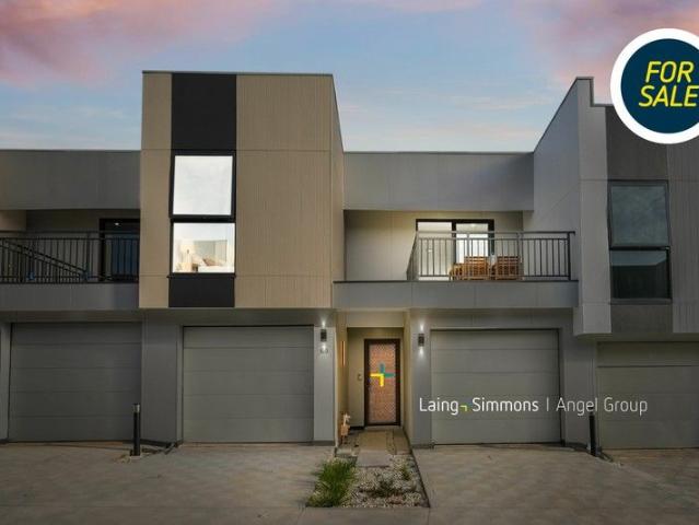Townhouse for sale in Sydney, New South Wales