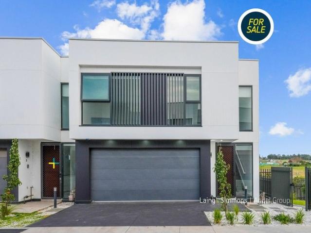 Townhouse for sale in Sydney, New South Wales