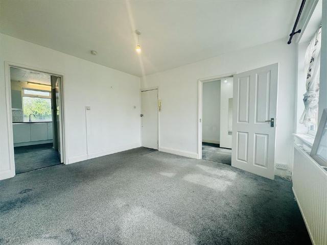 Apartment for rent in Lane, Greater London