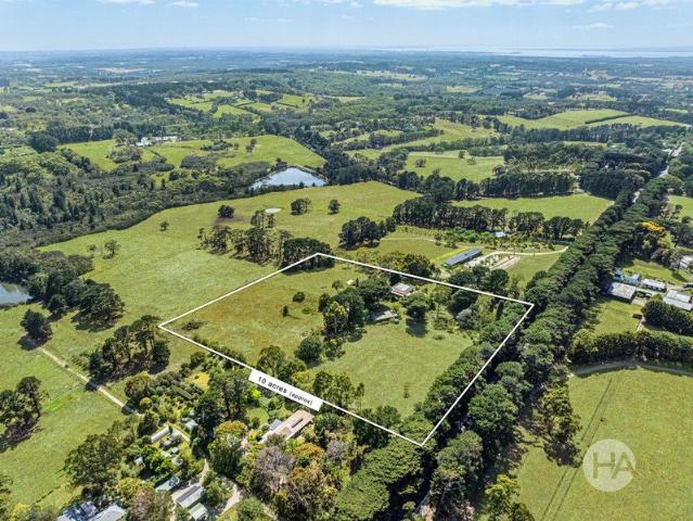 Cottage for sale in Camerons Creek, Victoria