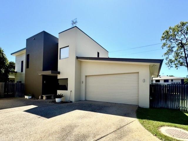 Flat for sale in Moranbah, Queensland
