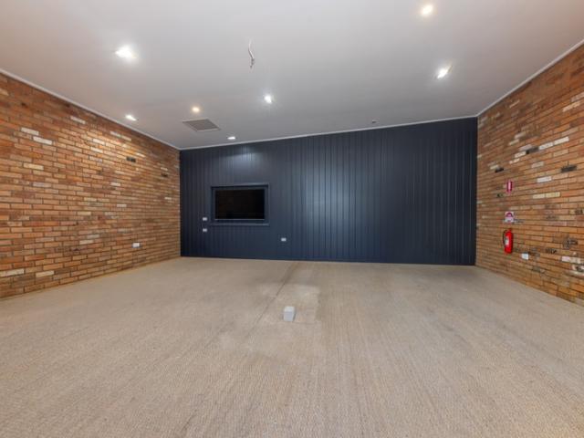Retail for rent in Kyneton, Victoria