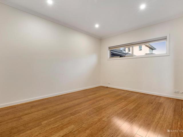 Townhouse for sale in Camerons Creek, Victoria