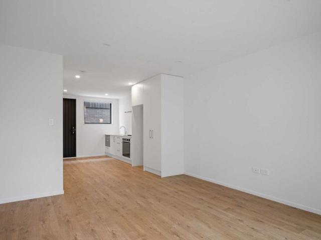 Townhouse for rent in Glen Innes, Maungakiekie-Tāmaki