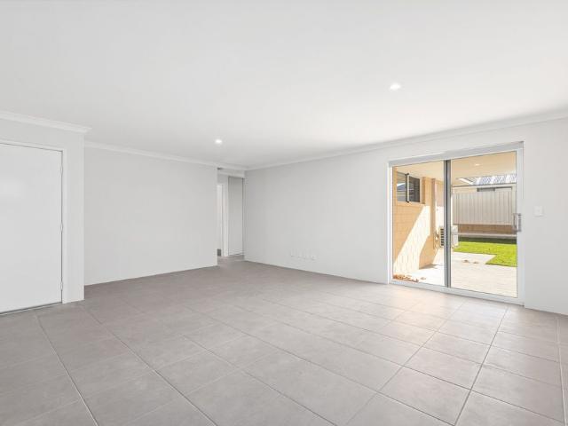 House for rent in Lakelands