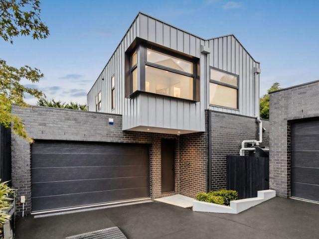 Townhouse for sale in Camerons Creek, Victoria