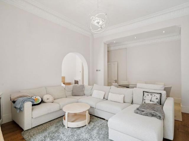 Apartment for rent in Knightsbridge, Greater London