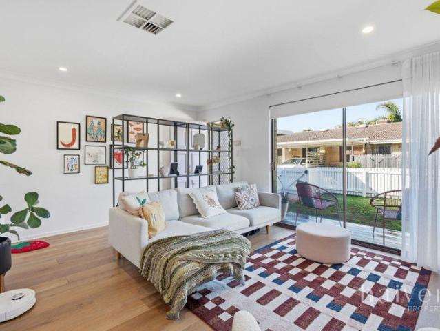 Villa for sale in Palmyra, Western Australia