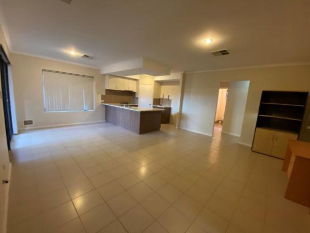 House for rent in Cloverdale, Western Australia