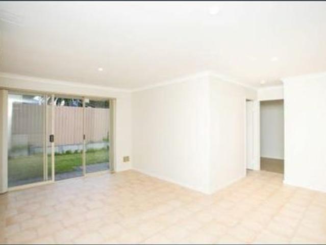 Townhouse for rent in Balcatta, City of Stirling