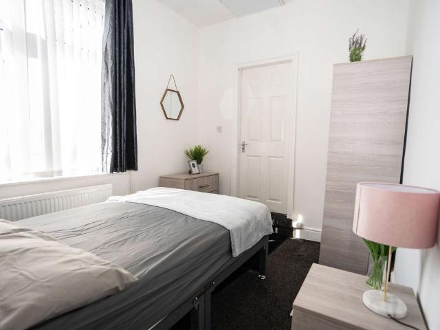 Room for rent in Hanley, Stoke-on-Trent