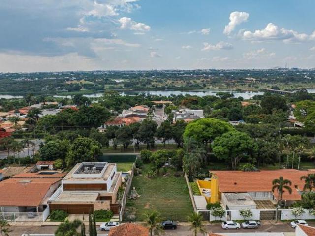 Terreno venda em Lago Sul, Região Geográfica Intermediária do Distrito Federal