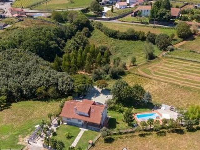 Casa en alquiler en Teo, A Coruña