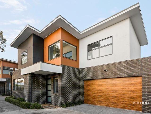 Townhouse for sale in Camerons Creek, Victoria