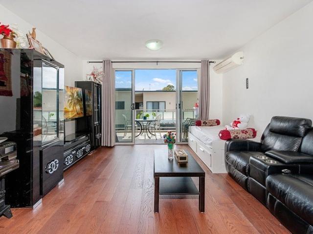 Apartment for sale in Sydney, The Council of the Shire of Hornsby