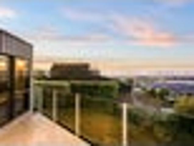 House for sale in Chaslands, Canterbury