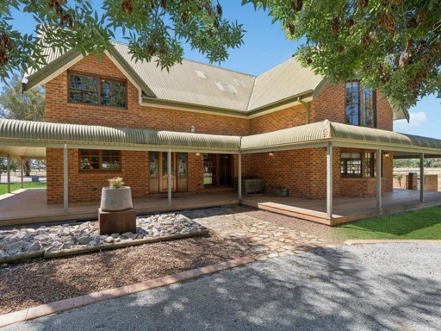 House for sale in Leeton, Leeton Shire Council