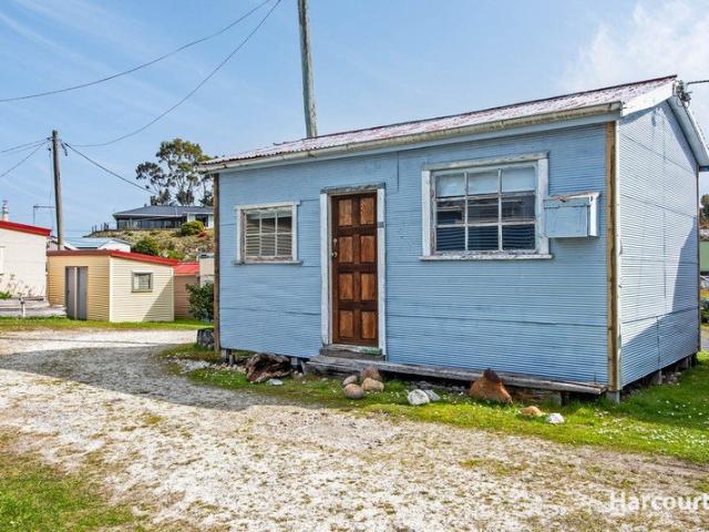 House for sale in Strahan, West Coast
