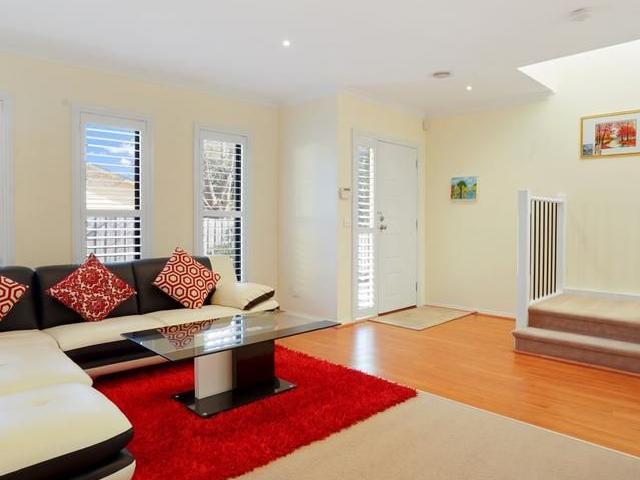 Townhouse for rent in Ferntree Gully, Melbourne