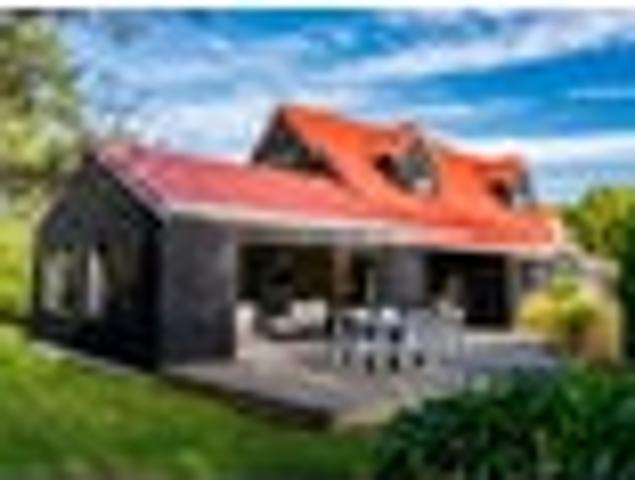 House for sale in Otakou