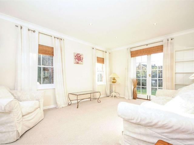 House for rent in Clewer Village, Windsor