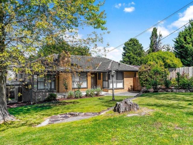 House for sale in Mooroolbark Heights Estate, Melbourne