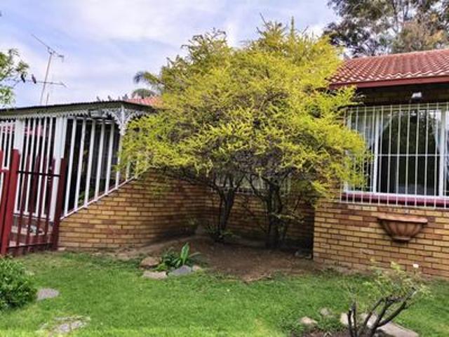 House for sale in De Klerkshof, City of Ekurhuleni Metropolitan Municipality