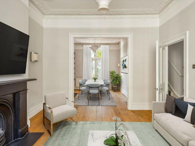 House for rent in Brompton, Greater London
