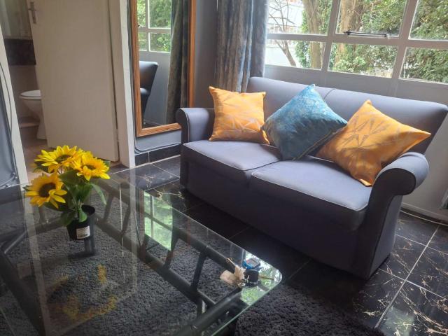 Apartment for rent in Dunkeld, Rosebank