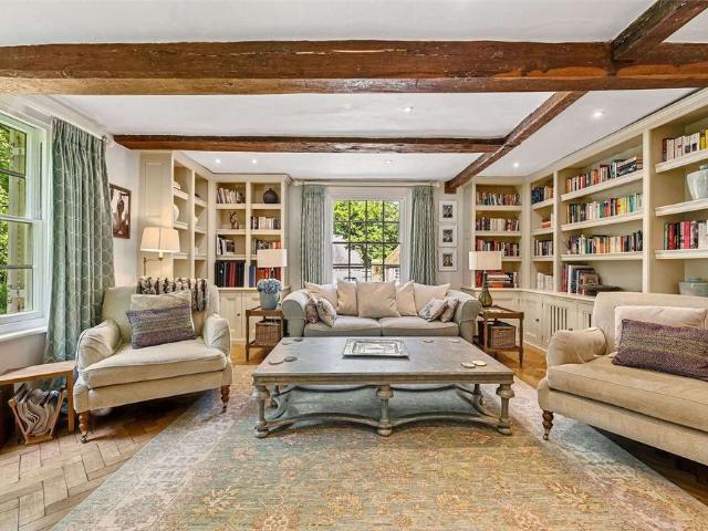 House for rent in Mayfair, Greater London