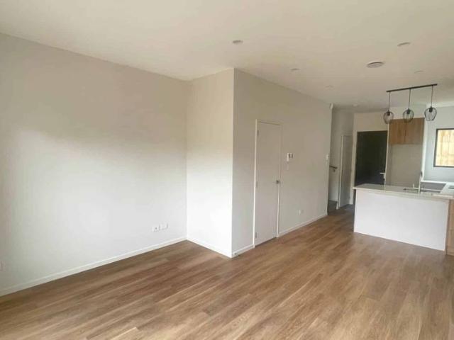 Townhouse for rent in Glen Eden, Waitākere Ranges