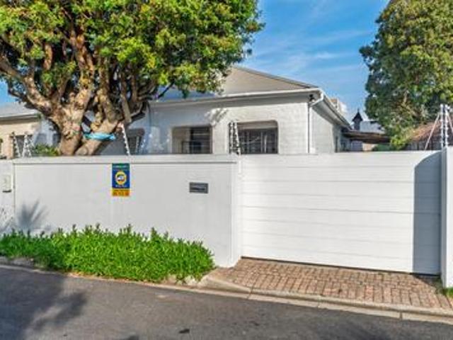 House for sale in Cape Town, Western Cape