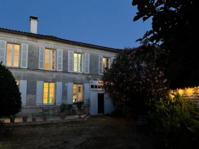 Villa vente à Guitres, Chassors