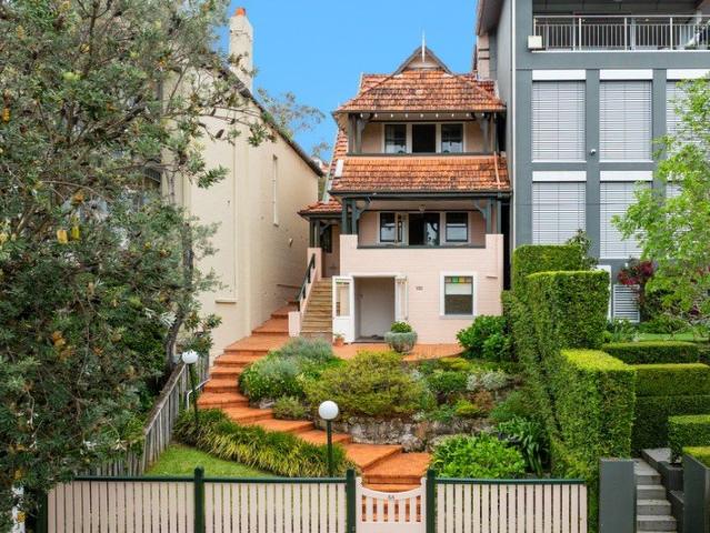 House for sale in Lower North Shore, Sydney