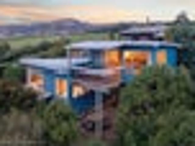 House for sale in Little Akaloa, Canterbury