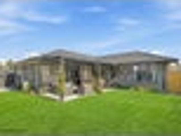 House for sale in Chaslands, Canterbury