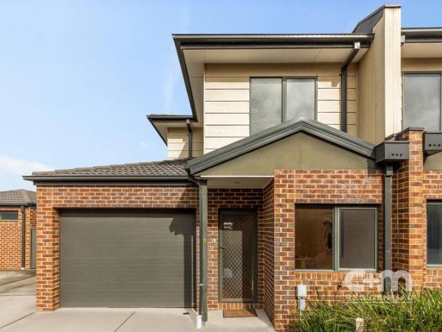 Townhouse for sale in Camerons Creek, Victoria