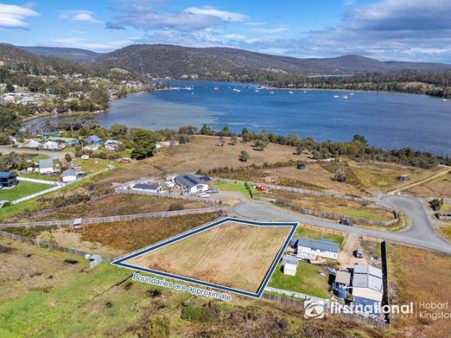 Land for sale in Nubeena, Tasmania