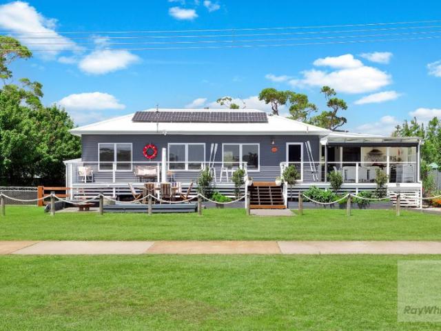 House for sale in Sussex Inlet, New South Wales