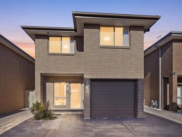 Townhouse for sale in Plumpton, Sydney