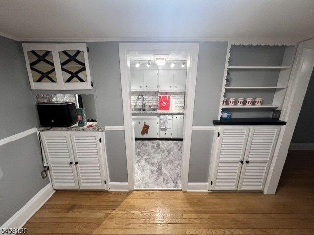 House for sale in Avenel, New Jersey