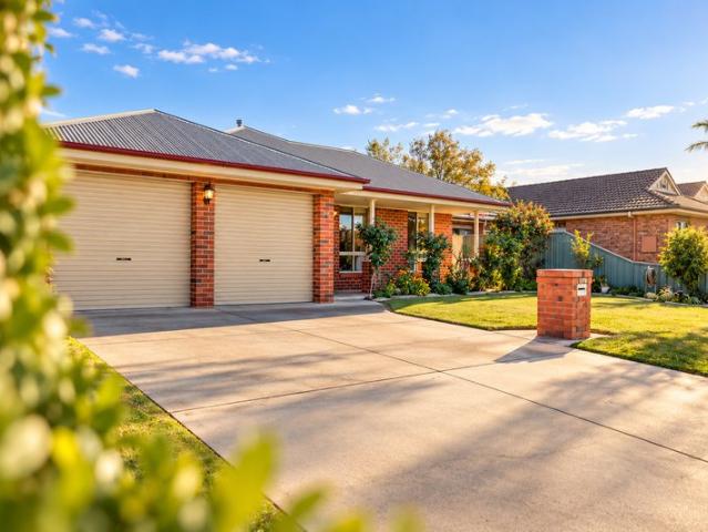 House for sale in Lavington, Albury